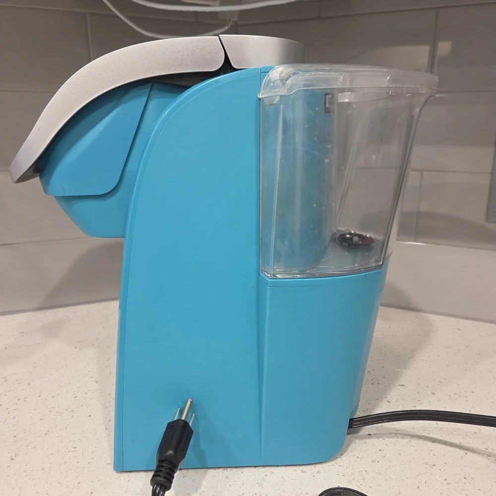 Keurig 2.0 Single Serve Coffee Maker Model K2.0-200 Turquoise Blue NO DRIP TRAY